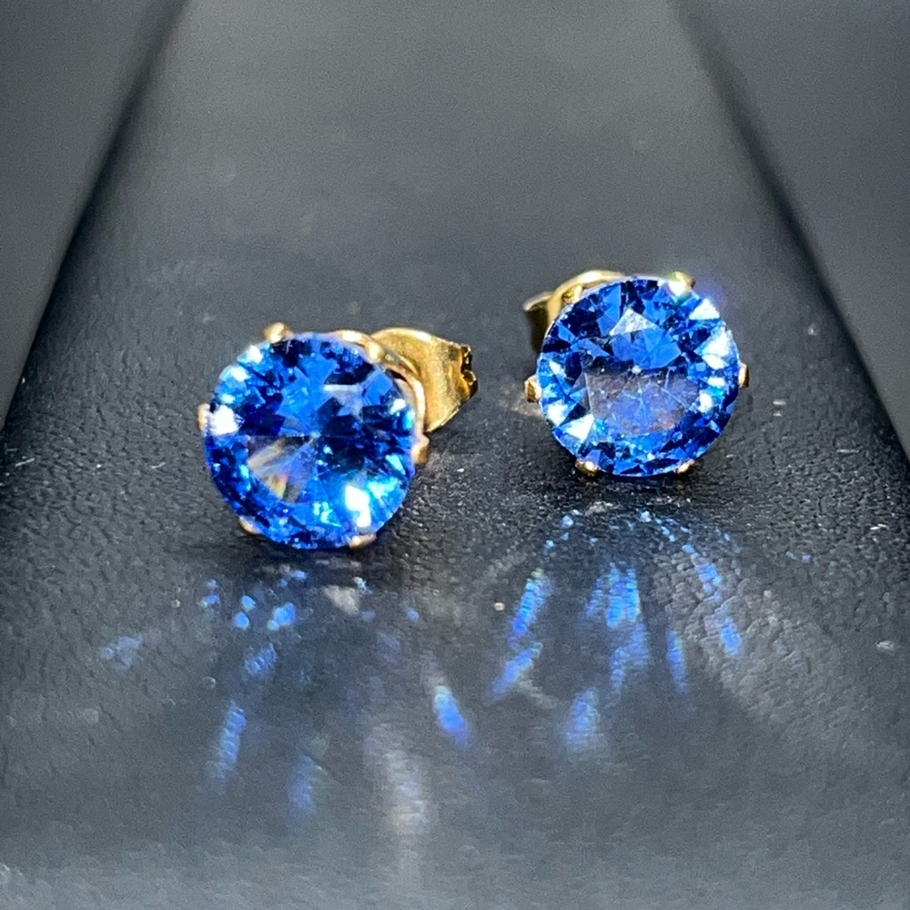 ⚜️New Blue Sapphire Stud Earrings, September birthstone, 8mm stones